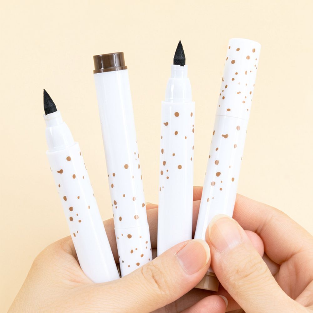 Penna per lentiggini realistic - Waterproof Liquid Eyeliner Pen recensione e prezzo
